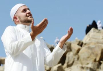 Mağdur olan umre yolcularının tahliyesi sürüyor: İlk kafile İstanbul’a getirildi