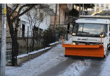 Çankaya Belediyesi'nden Buzlanmaya Karşı Yoğun Çalışma