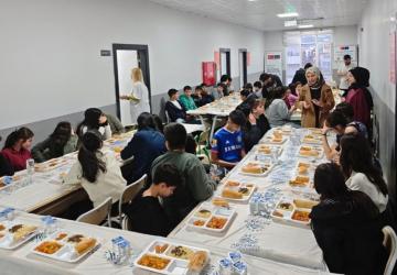 Başkan Tutdere’den AKEM öğrencilerine dayanışma iftarı