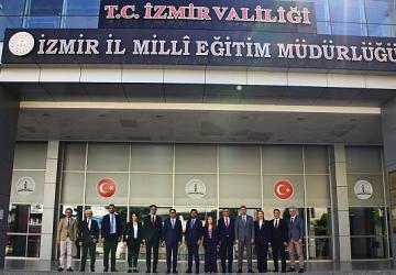 Hayat Boyu Öğrenme Genel Müdürü Dr. Emre Topoğlu ve Ekibi İzmir'i Ziyaret Etti