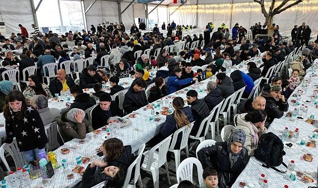 Gebze'de bir sofra, bin bereket