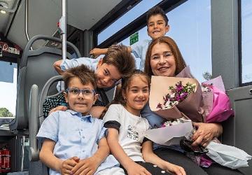 Zerrin Kaptan'a dördüzlerinden sürpriz