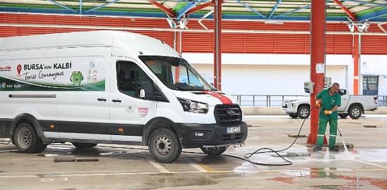 Osmangazi'de Kurban Kesim Alanları Titizlikle Temizleniyor