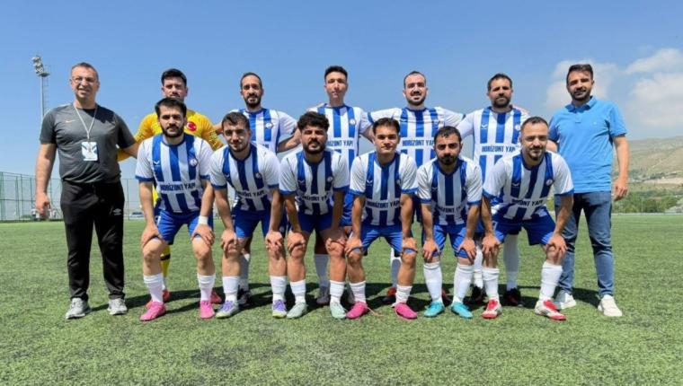 Adıyaman Belediyespor İşitme Engelliler Takımı yarı finalde - Videolu Haber Adıyaman Belediyespor İşitme Engelliler Takımı yarı finalde - Videolu Haber