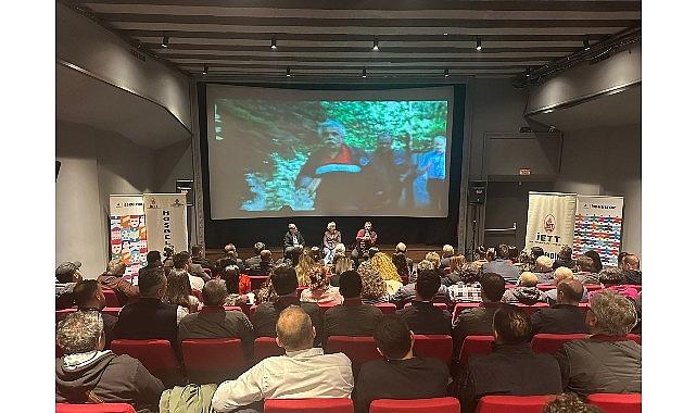 Beyoğlu Sineması'nda Nostaljik Durak: İETT ve Sinema Buluşması