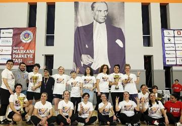 Çankayalı Kadınlardan Dostluk Maçında Eşitlik Mesajı