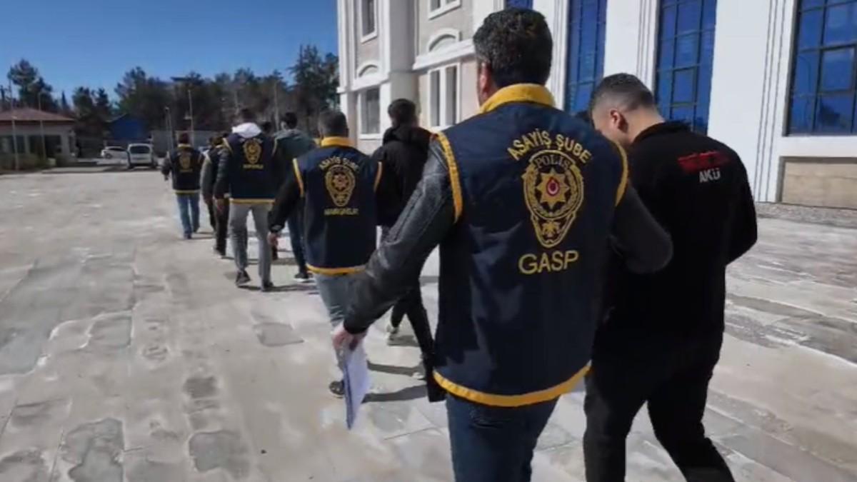 Adıyaman’da ‘Sanal Devriye’ operasyonu: 11 gözaltı - Videolu Haber