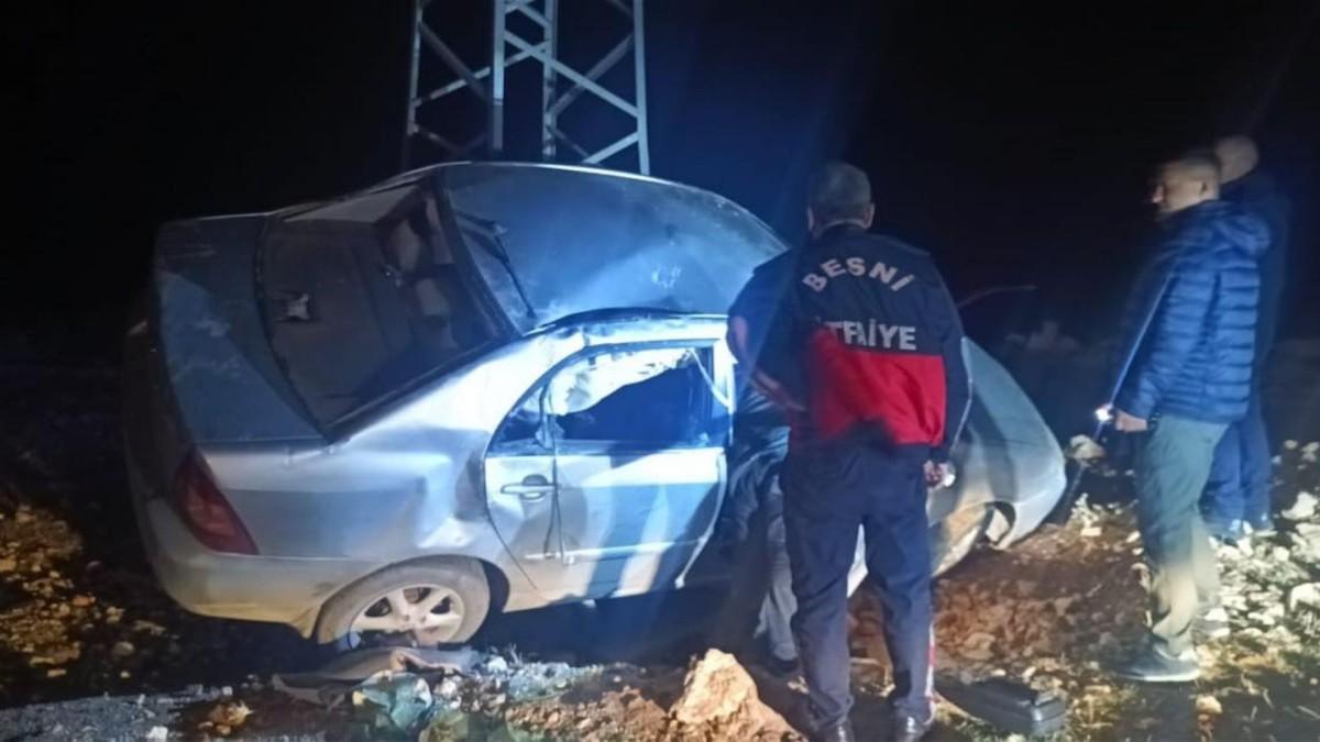 Besni’de tek taraflı trafik kazası meydana geldi