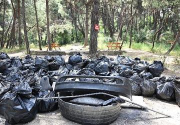Çiftlik Park Mesire Alanı'nda Çevre İçin El Ele Verildi