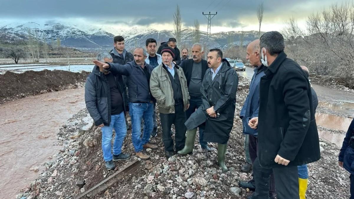 Çelikhan Kaymakamı Pelvan’dan heyelan ve taşkın bölgelerinde inceleme