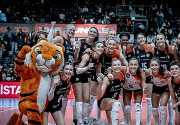 Göztepe karşısında 3 puan Eczacıbaşı Dynavit'in!