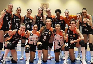 Aydın deplasmanında 3 puan Eczacıbaşı Dynavit'in