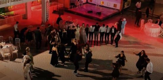 Adıyaman’da öğretmen adaylarından coşkulu mezuniyet balosu - Videolu Haber