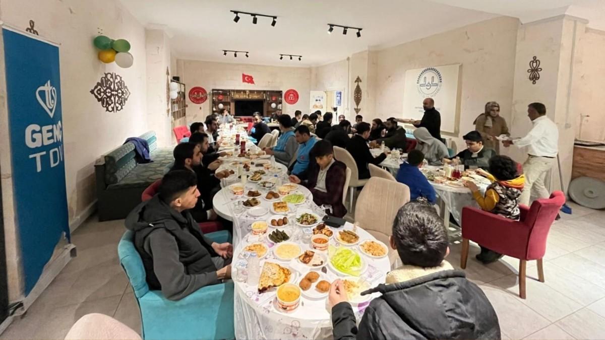 Adıyaman İl Müftülüğü Ramazan boyunca gençlerle iftar ve sahurda buluşuyor