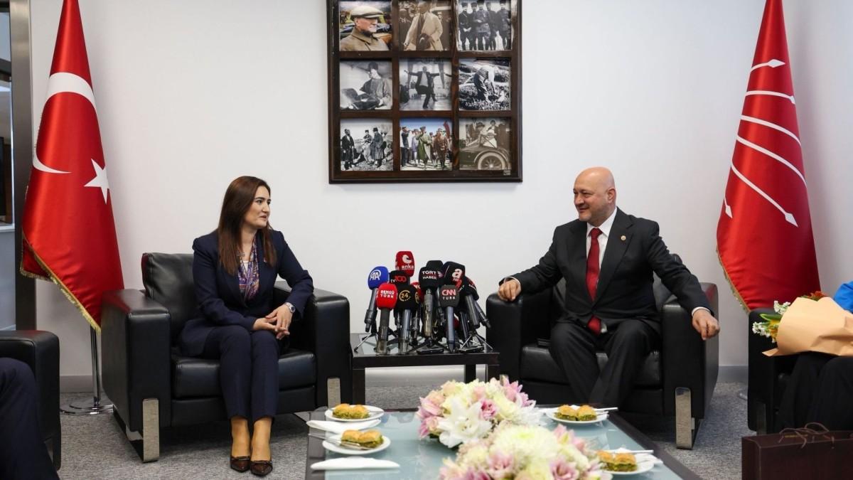AK Parti yıllar sonra CHP ile bayramlaştı: Heyete Resul Kurt başkanlık etti