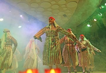 Karşıyaka'da halk dansları kursuna muhteşem final!
