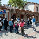 Karşıyaka Belediyesi'nin ücretsiz 'Kültür Rotası' turlarına büyük ilgi