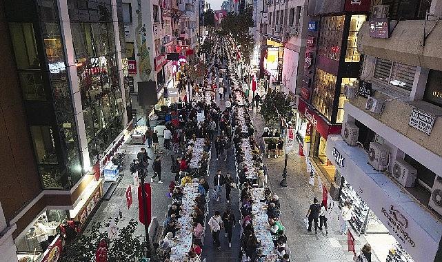 Karşıyaka Belediyesi'nden iftar dayanışması