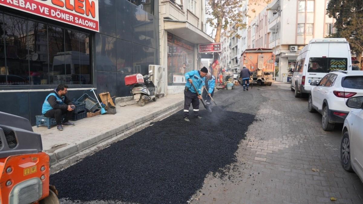 Adıyaman Eskisaray Mahallesi’nde yol onarım çalışması