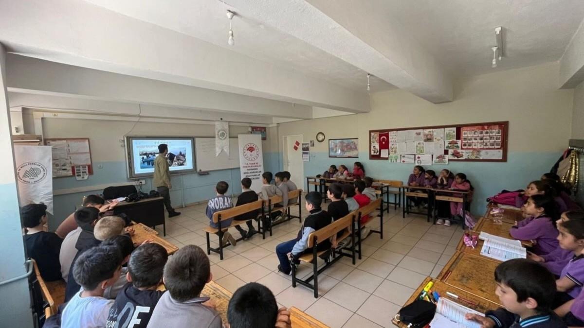 Gölbaşı’nda 122 öğrenciye doğa ve biyolojik çeşitlilik eğitimi