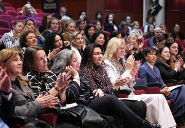 Üsküdar'da Dünya Kadınlar Günü'ne Uluslararası Buluşma