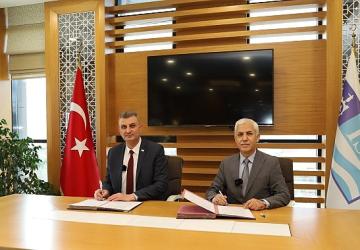 Gölcük'te Dijital Ruhsat Süreci Başlıyor; İSU ile Gölcük Belediyesi Protokol İmzaladı