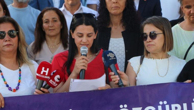 Adıyaman Kadın Platformu’ndan Kürt kadınlarına yönelik söylemler ve nafaka tartışmalarına tepki - Videolu Haber