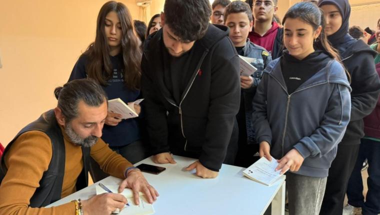 Yazar Şair Murat Kayış, Bilgi Anadolu Lisesi öğrencileriyle buluştu - Videolu Haber