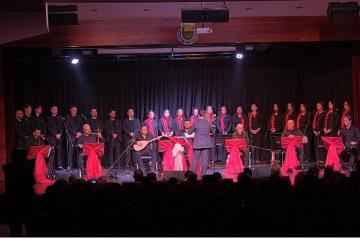 İnegöl Belediyesi THM Gençlik Korosu'ndan Kulakların Pasını Silen Konser