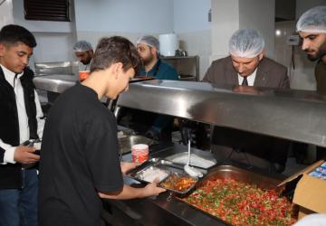 Kahta’da ‘Maarifin Kalbinde Ramazan’ buluşması: Pansiyonda ilk iftar sofrası kuruldu