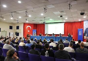 Alaçatı Kentsel Tasarım Rehberi esnafla paylaşıldı: “Alaçatı kimliğine sahip çıkıyor"