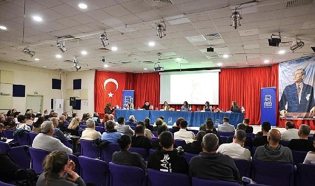 Alaçatı Kentsel Tasarım Rehberi esnafla paylaşıldı: “Alaçatı kimliğine sahip çıkıyor"