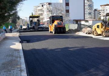 Yeni Mahalle’de asfalt seferberliği: Başkan Tutdere çalışmaları yerinde inceledi