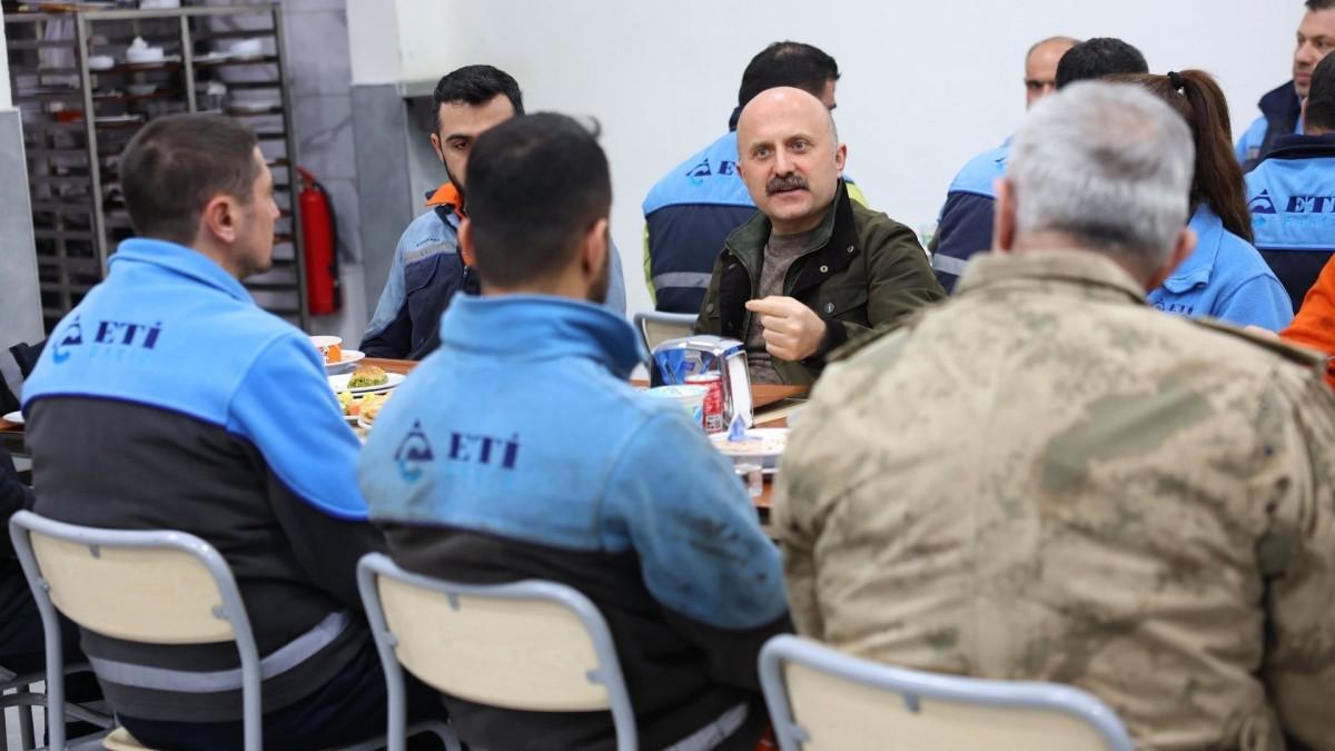 Vali Osman Varol, maden işçileriyle iftarda buluştu