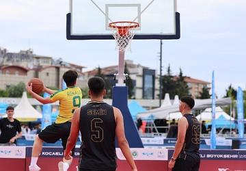 Kocaeli gençliği EnFest'e akın ediyor