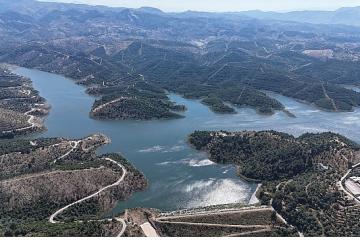 Seferihisar Belediyesi Tarımsal Hizmetler Müdürlüğü tarafından yürütülen baraj suyu sulama sezonu başladı