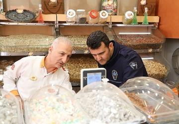 Menderes Zabıtasından Yılbaşı Denetimi