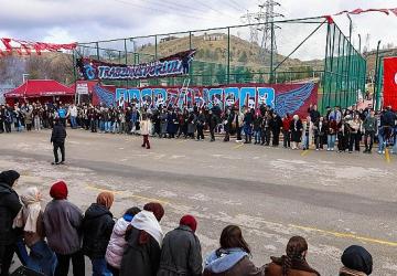 Üniversiteli Trabzonsporlulardan Keçiören'de Coşkulu Horon Festivali
