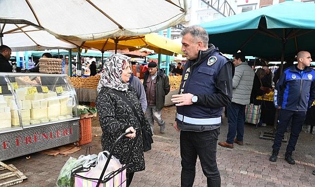 Perşembe Pazarı'nda 'Hoş Geldin Masası' Hizmete Girdi