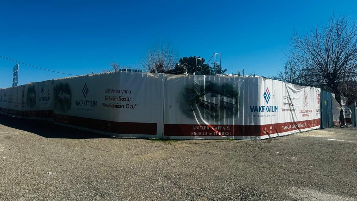 Abuzer Gaffari Mescidi ve Türbesi çevresinde bakımsızlık tepkisi