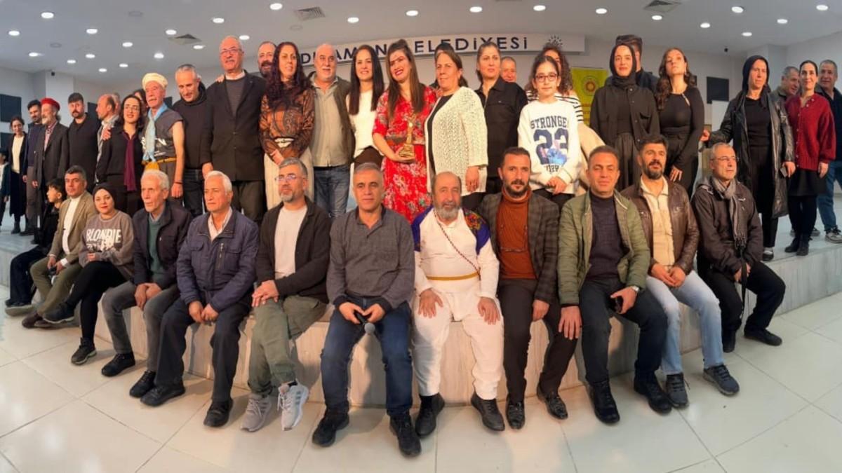 Adıyaman'da 21 Şubat Dünya Anadili Günü’nde Kürtçe “Rastî” oyunu sahnelendi - Videolu Haber