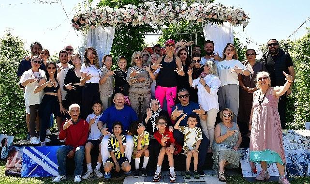 Tuğba Özay'dan geleneksel buluşma: 'Tubistler' doğada bir araya geldi