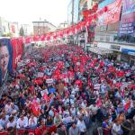 ADIYAMAN (PHA) - Murat KAYIŞ – Cumhuriyet Halk Partisi (CHP) Genel Başkanı Özgür Özel, partisinin “Millet İradesine Sahip Çıkıyor” mitingleri kapsamında Adıyaman’da düzenlenen 36’ncı halk buluşmasında konuştu.