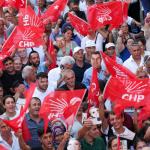 ADIYAMAN (PHA) - Murat KAYIŞ – Cumhuriyet Halk Partisi (CHP) Genel Başkanı Özgür Özel, partisinin “Millet İradesine Sahip Çıkıyor” mitingleri kapsamında Adıyaman’da düzenlenen 36’ncı halk buluşmasında konuştu.