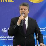 ADIYAMAN (PERRE) - Şeriban ÖZÇAKMAK-Berfin GÜZRBÜZ-Sibel TURAN - Adıyaman Belediyesi tarafından düzenlenen iftar programında il protokolü aynı sofrada buluştu.