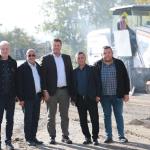 SAKARYA (PERRE) - Hasan GÜLER - Akyazı Belediyesi, Akyazı- Küçücek Yolu'nun yenilenmesi için çalışmalara başladı.