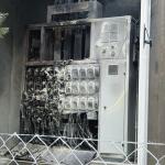 ADIYAMAN (PHA) - Gülbahar SÜNGÜ – Adıyaman’ın Kahta ilçesinde etkili olan 45 dereceyi bulan aşırı sıcaklar nedeniyle Kahta Kaymakamlığı binası yanında bulunan elektrik trafosunda patlama meydana geldi.
