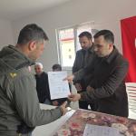 ADIYAMAN (PERRE) - Şeriban ÖZÇAKMAK - Gölbaşı Kaymakamı Kadir Algın, Hamzalar Köyü'nde inşa edilen deprem konutlarının anahtar teslim törenine katılarak hak sahibi vatandaşlara anahtarlarını teslim etti.