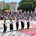 ADIYAMAN (PERRE) - Şeriban ÖZÇAKMAK - Adıyaman'ın Yedioluk Köyü'nde, Ağuiçen Ocağı pirlerinden Ap Aziz Dede'nin Hakk'a yürüyüşünün 60'ıncı yıl dönümü dolayısıyla anma programı düzenlendi.