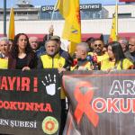 ADIYAMAN (PERRE) - Şeriban ÖZÇAKMAK-Berfin GÜRBÜZ - Eğitim-Sen Adıyaman Şubesi, İstanbul'da bir lisede yaşanan ve bir öğretmenin hayatını kaybettiği bıçaklı saldırıya tepki göstermek amacıyla kent meydanında basın açıkla...